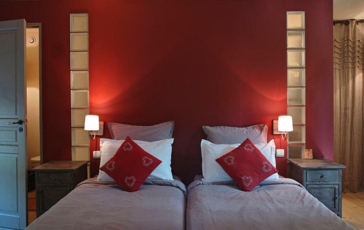Bed and Breakfast Le Moulin De Picaud Grans Exterior foto