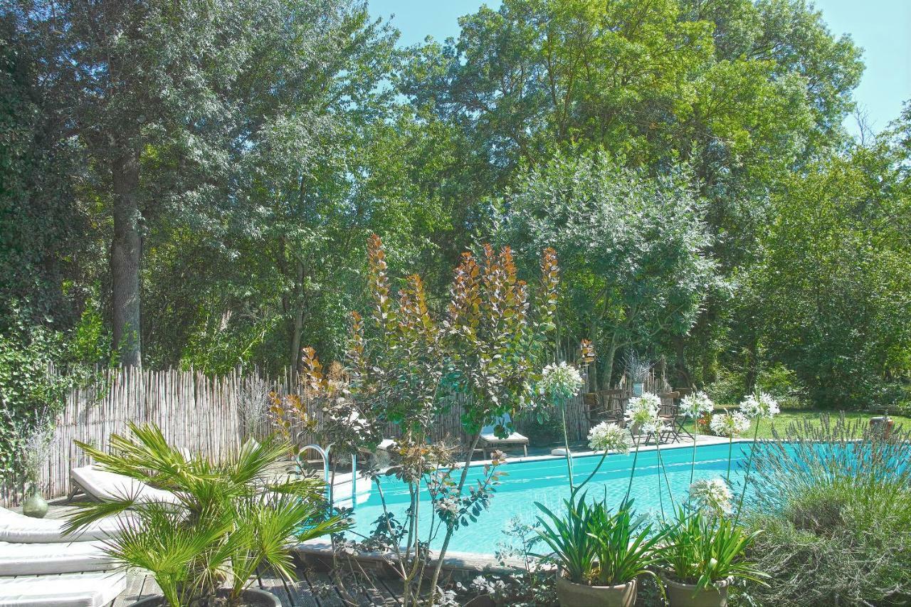 Bed and Breakfast Le Moulin De Picaud Grans Exterior foto