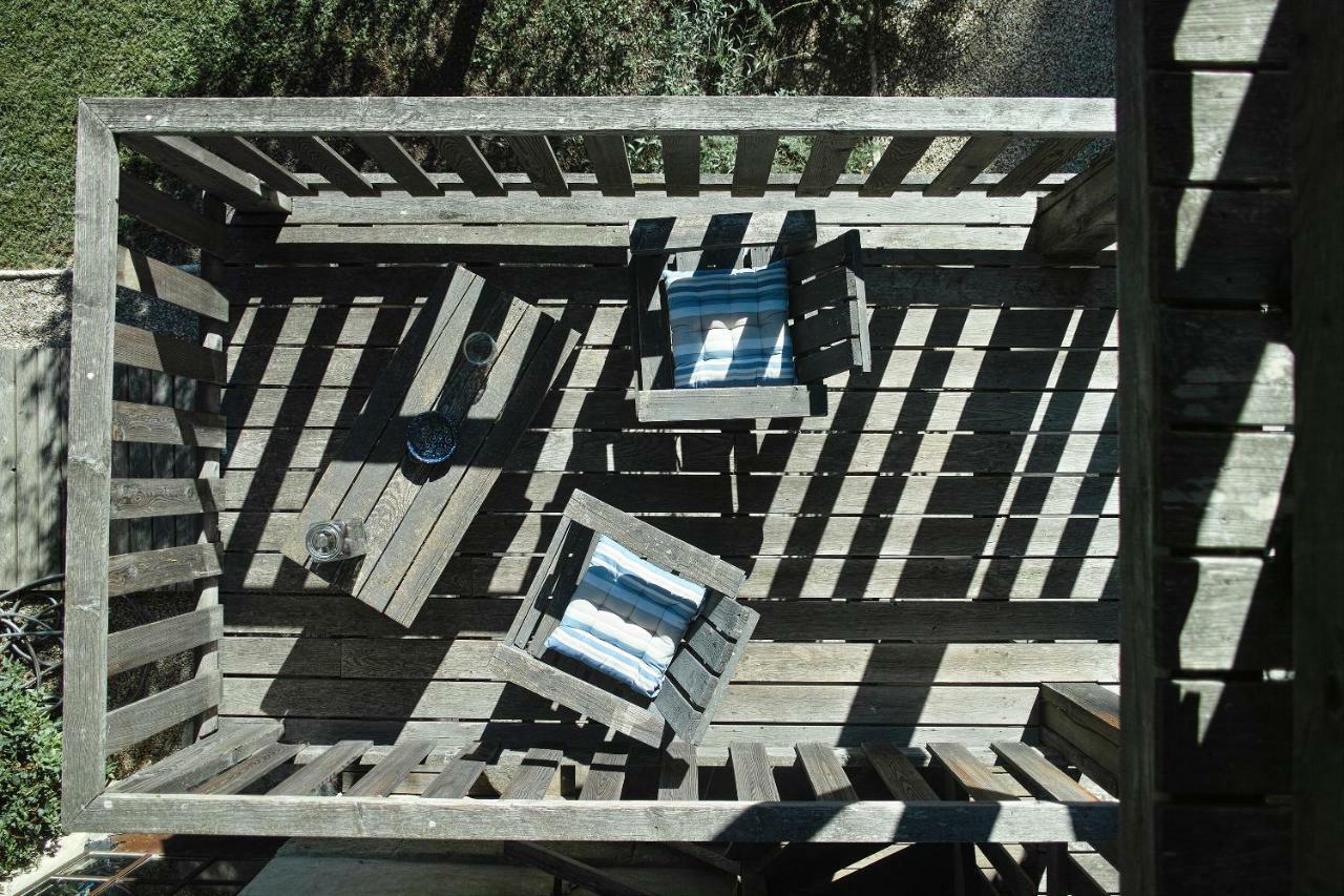 Bed and Breakfast Le Moulin De Picaud Grans Exterior foto